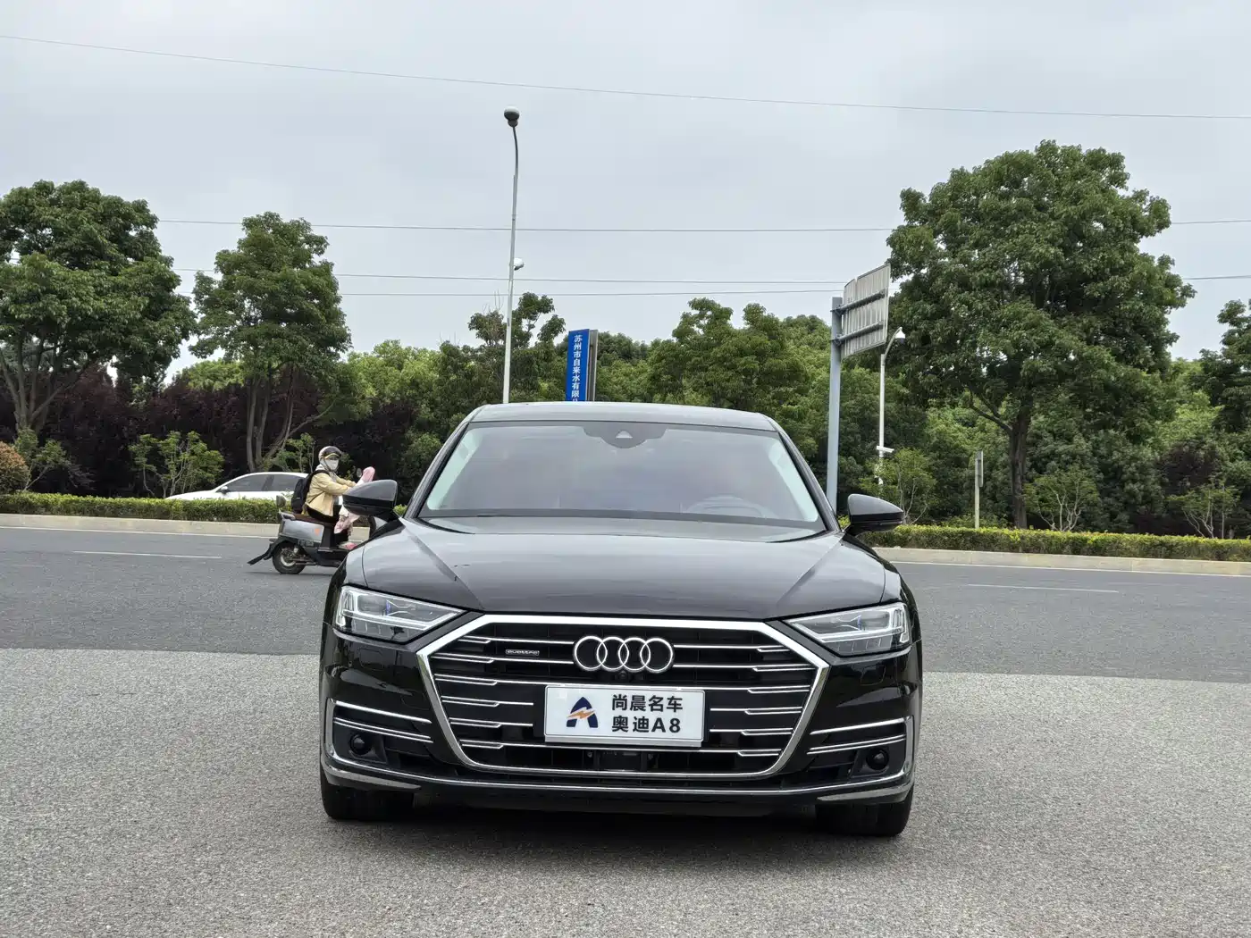 Audi A8 2019 Facelift Plus A8L 55 TFSI quattro Premium фото 2