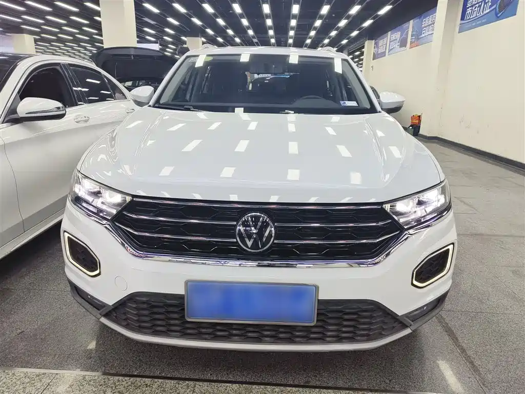 VOLKSWAGEN T-ROC EXPLORING SONGS