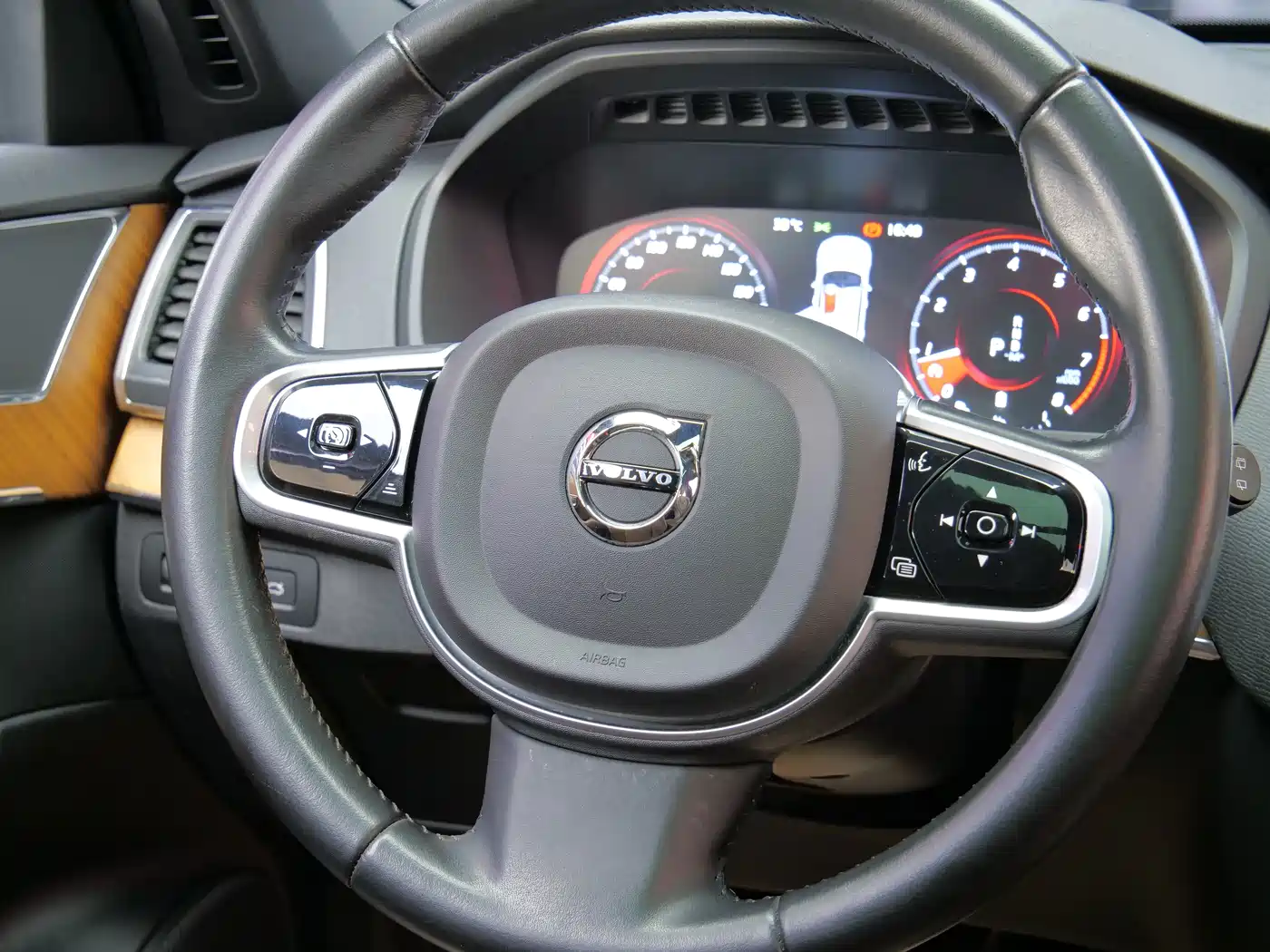 Volvo XC90 2022 2022 B5 Smart Luxury 7-Seater