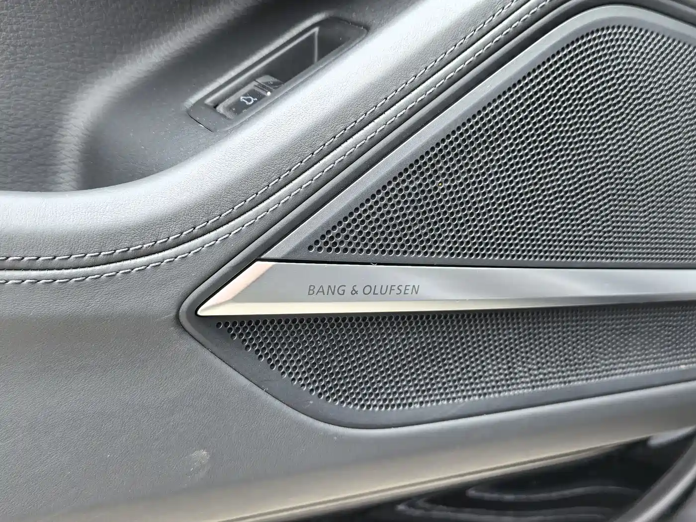 Audi A8 2019 Facelift Plus A8L 55 TFSI quattro Premium фото 8