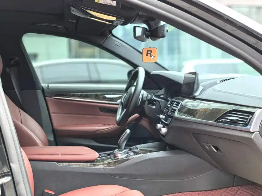 BMW 5 Series 2020 530Li Leading M Sport Package фото 6