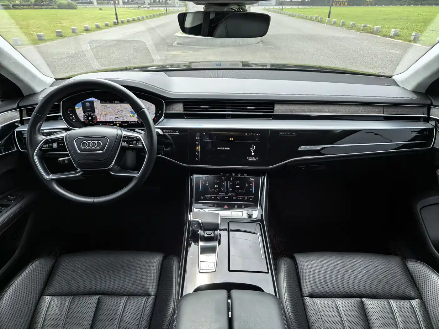 Audi A8 2019 Facelift Plus A8L 55 TFSI quattro Premium фото 12