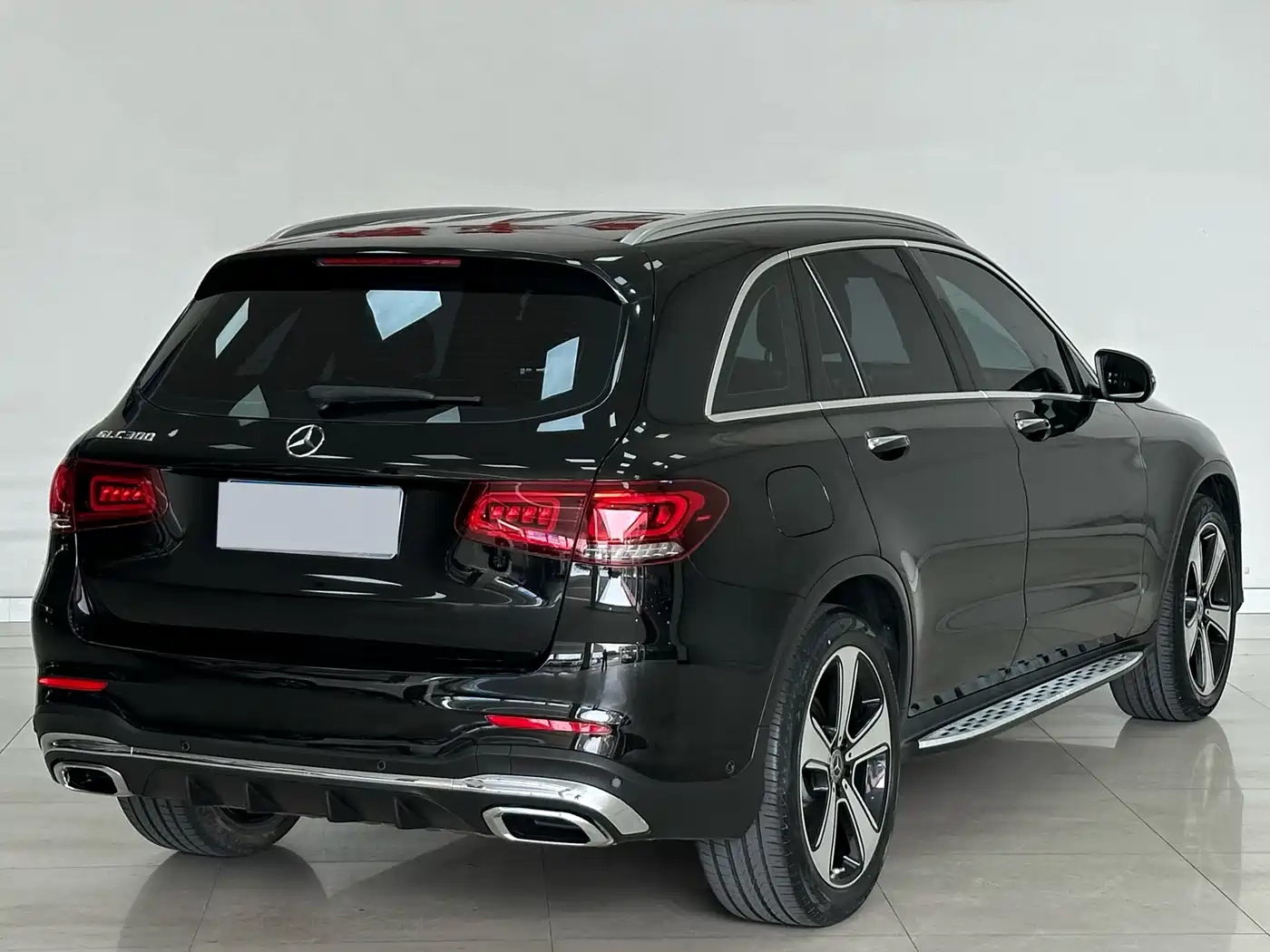 MERCEDES-BENZ GLC