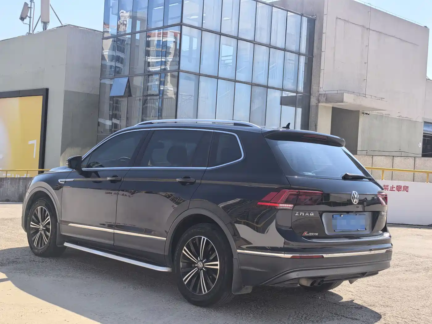 Volkswagen Tiguan L 2017 330TSI Automatic 2WD Flagship Edition фото 4