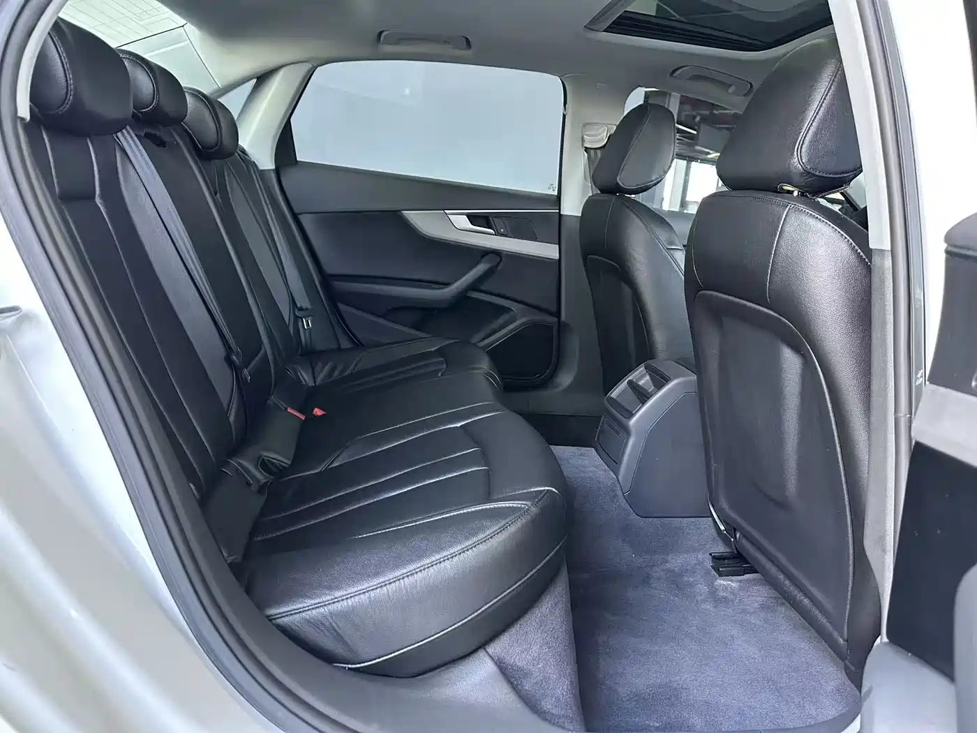 Audi A4L 2017 Plus 40 TFSI Progressive фото 10