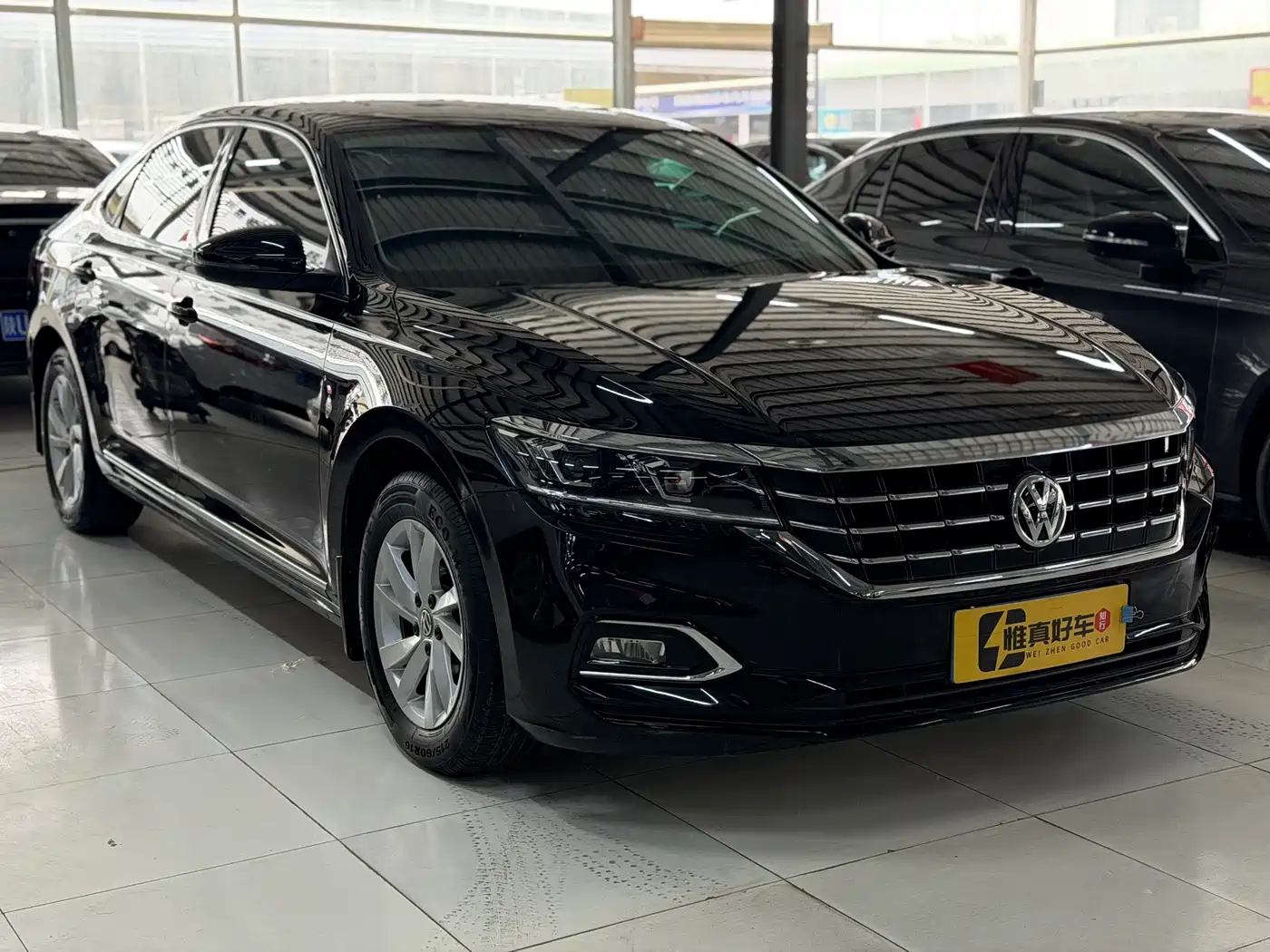 Volkswagen Passat 2019 Model 280TSI Business Edition China VI фото 3