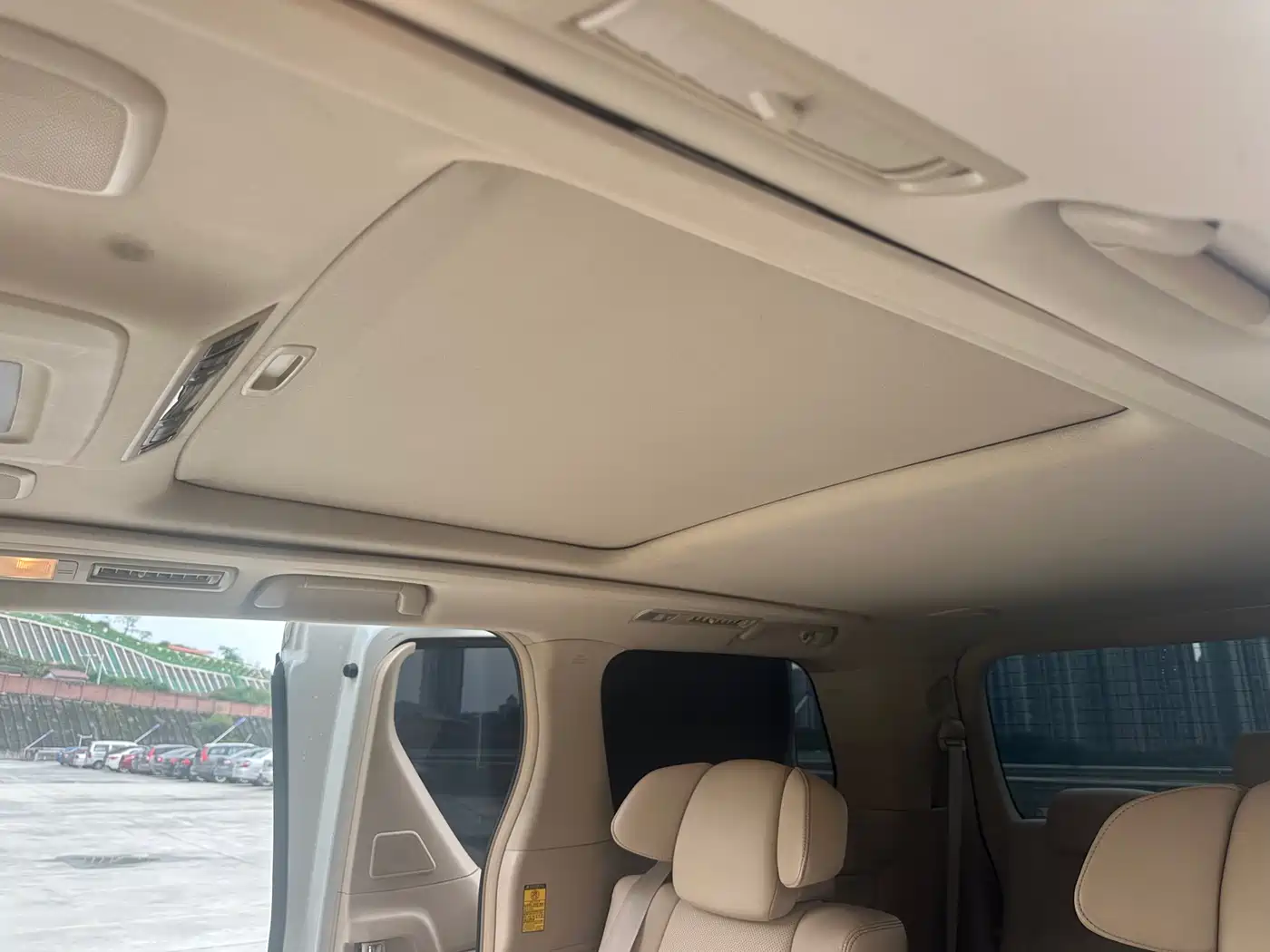 Toyota Alphard 2012 3.5L Luxury Edition фото 20