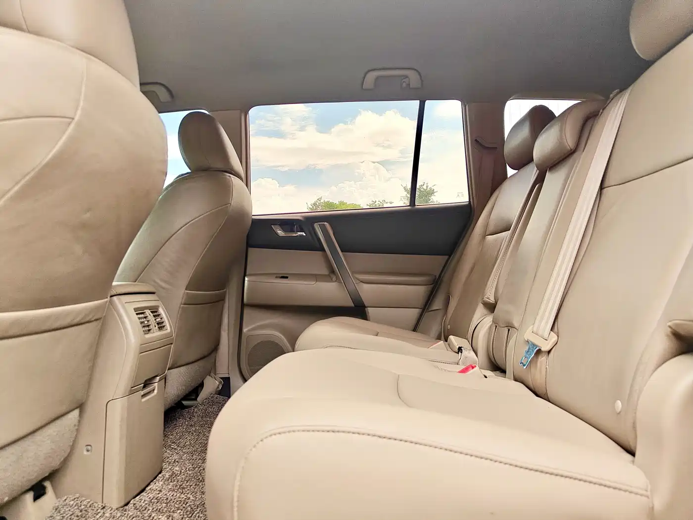 Toyota Highlander 2009 2.7L 2WD 5-seater Sport Edition фото 15