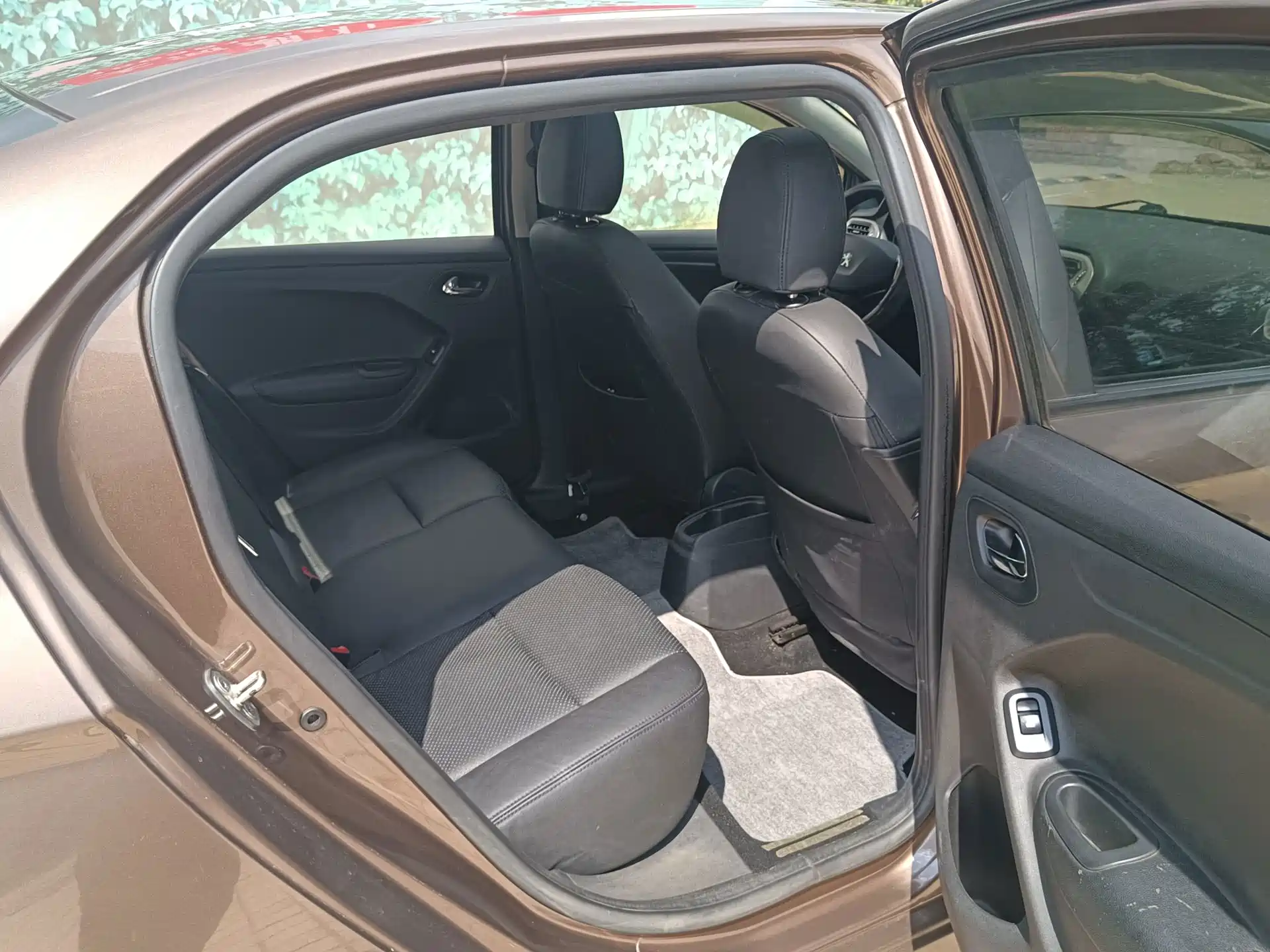 Photo 9 - Peugeot 301