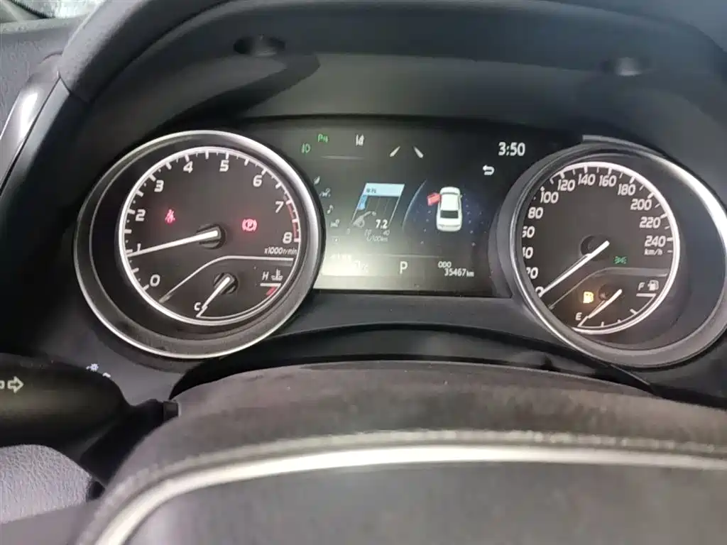 Toyota Camry 2021 2.0G Luxury Edition фото 18
