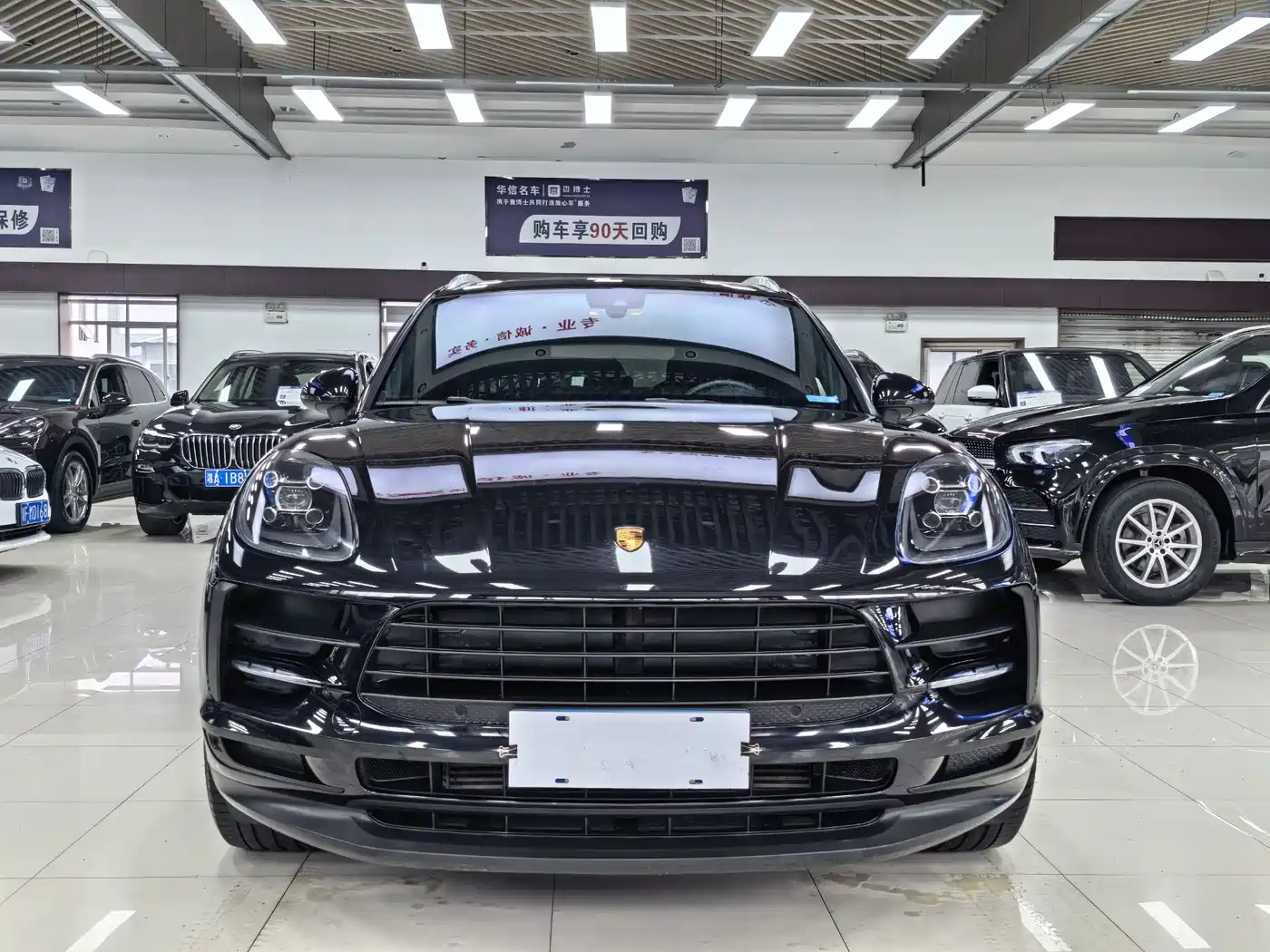 Porsche Macan 2018 Macan 2.0T фото 2
