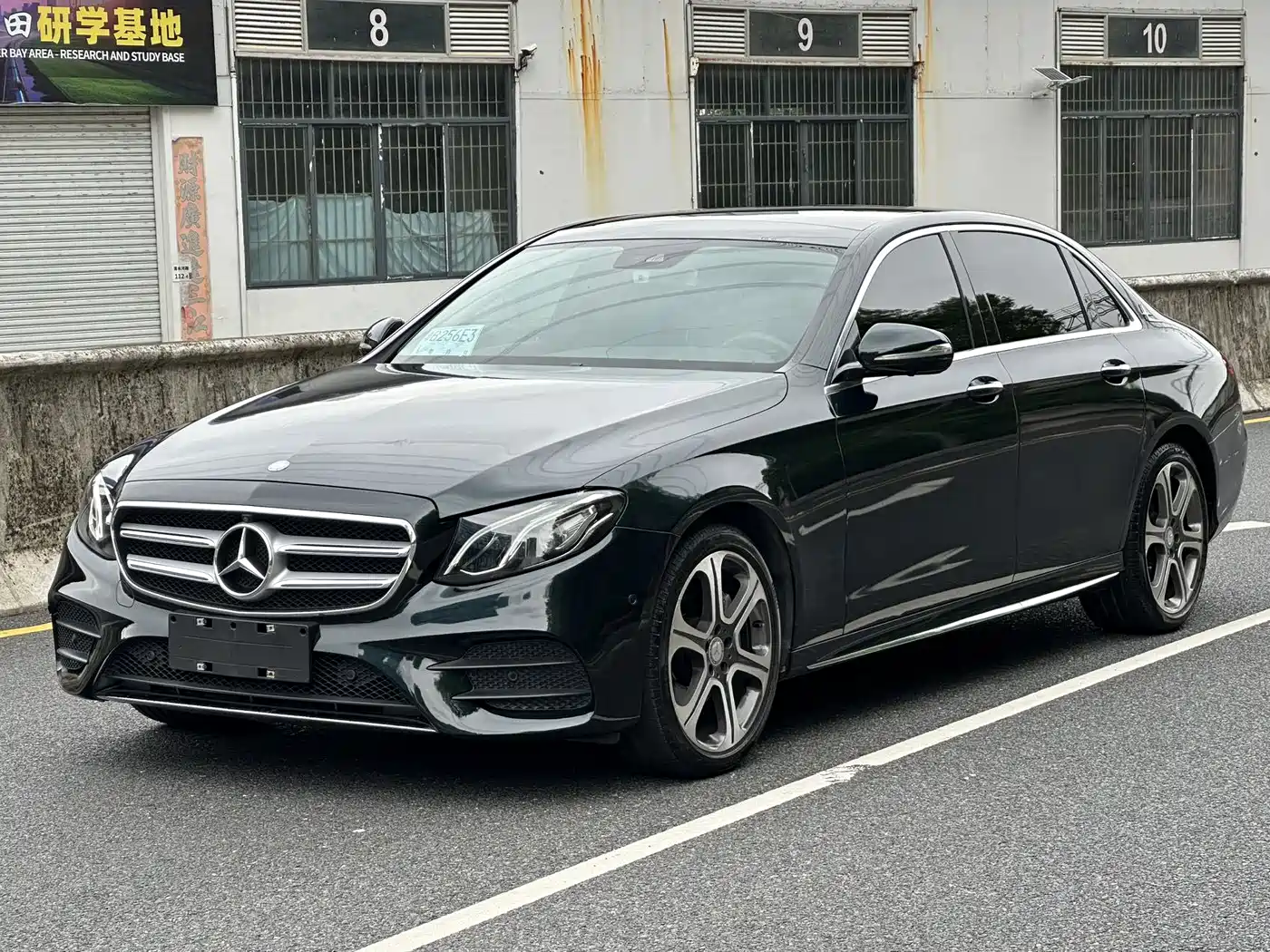 Mercedes-Benz E-Class 2016 E 300 L Sport Fashion Type
