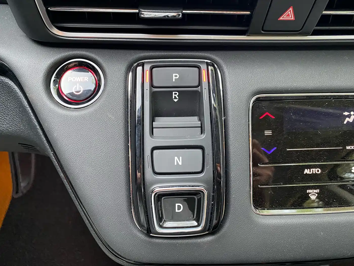 Honda Odyssey 2026 2.0L e:HEV Sharp Delight Edition фото 21