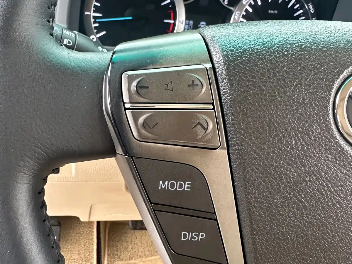 Toyota Alphard 2012 3.5L Luxury Edition фото 23