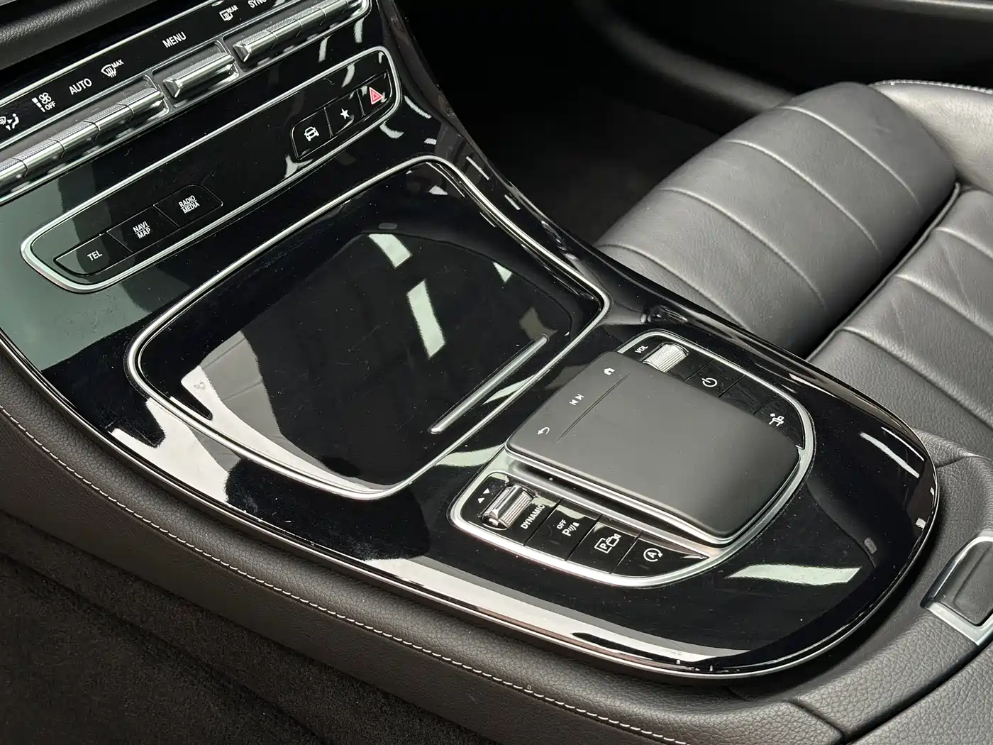 Mercedes-Benz E-Class (Import) 2021 Facelift E 260 4MATIC Coupe фото 5
