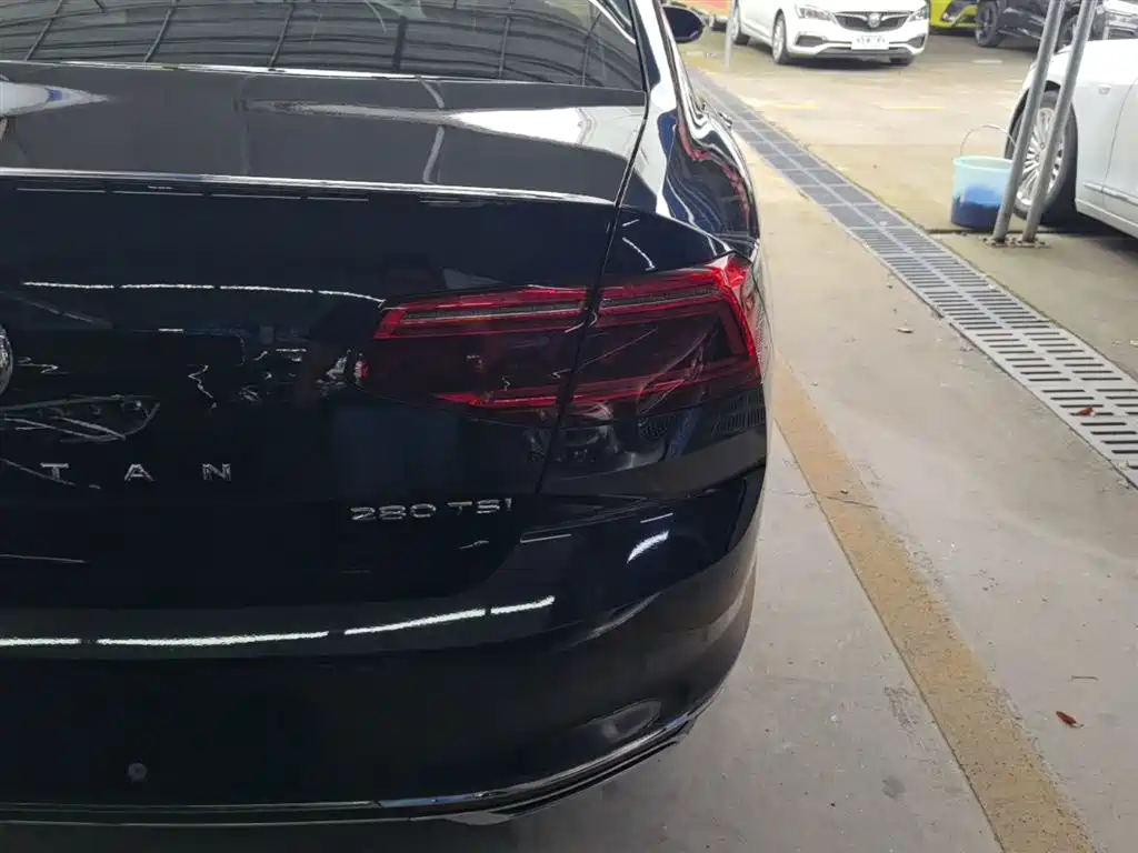 Volkswagen Magotan 2020 280TSI DSG Comfort фото 8