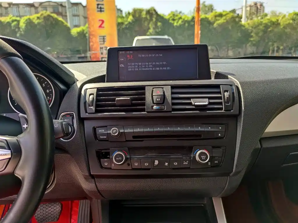 BMW 1 Series (Import) 2013 Facelift 118i Leading Model фото 13