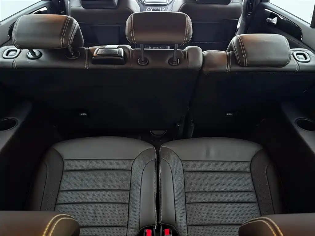 Mercedes-Benz GLS AMG 2016 AMG GLS 63 4MATIC фото 27