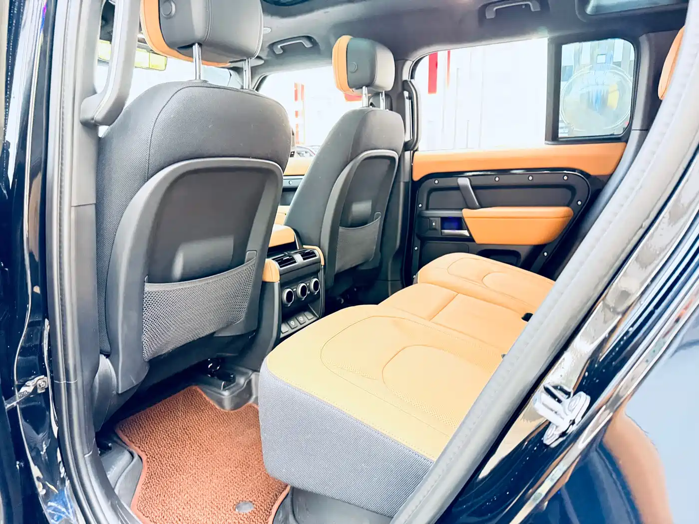 LAND ROVER GUARD