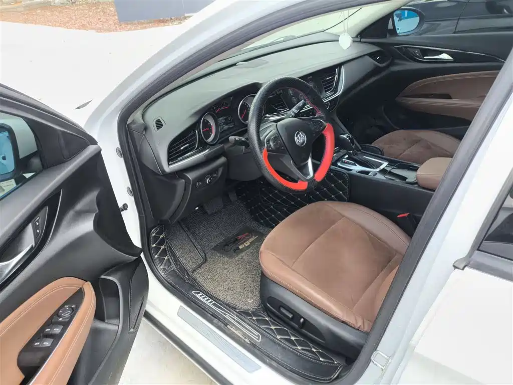 Buick Regal 2017 20T Elite Type фото 12