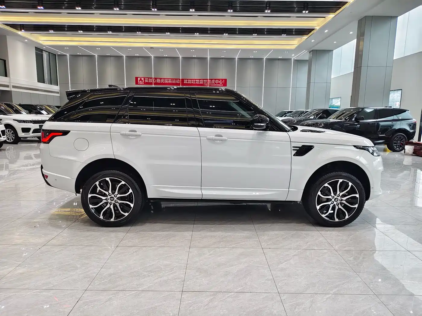LAND ROVER RANGE ROVER SPORT