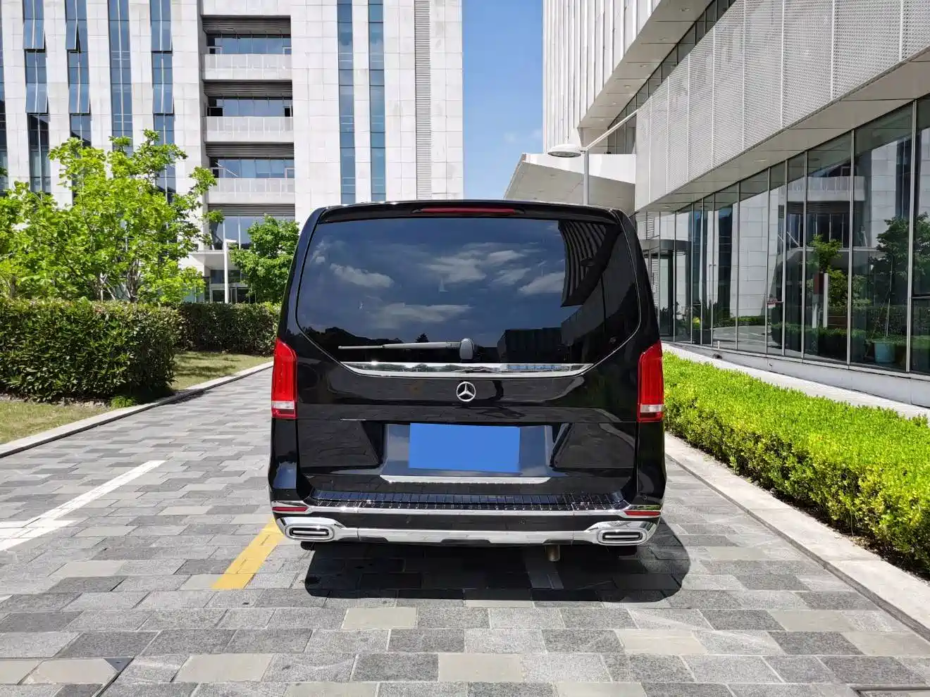 Mercedes-Benz V-Class 2021 V 260 L Long Wheelbase Luxury Edition фото 20
