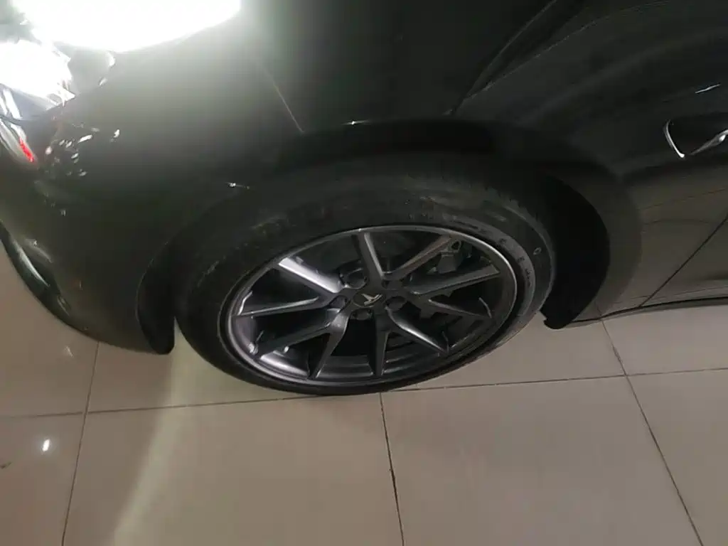 Фото 23 - Tesla Model 3