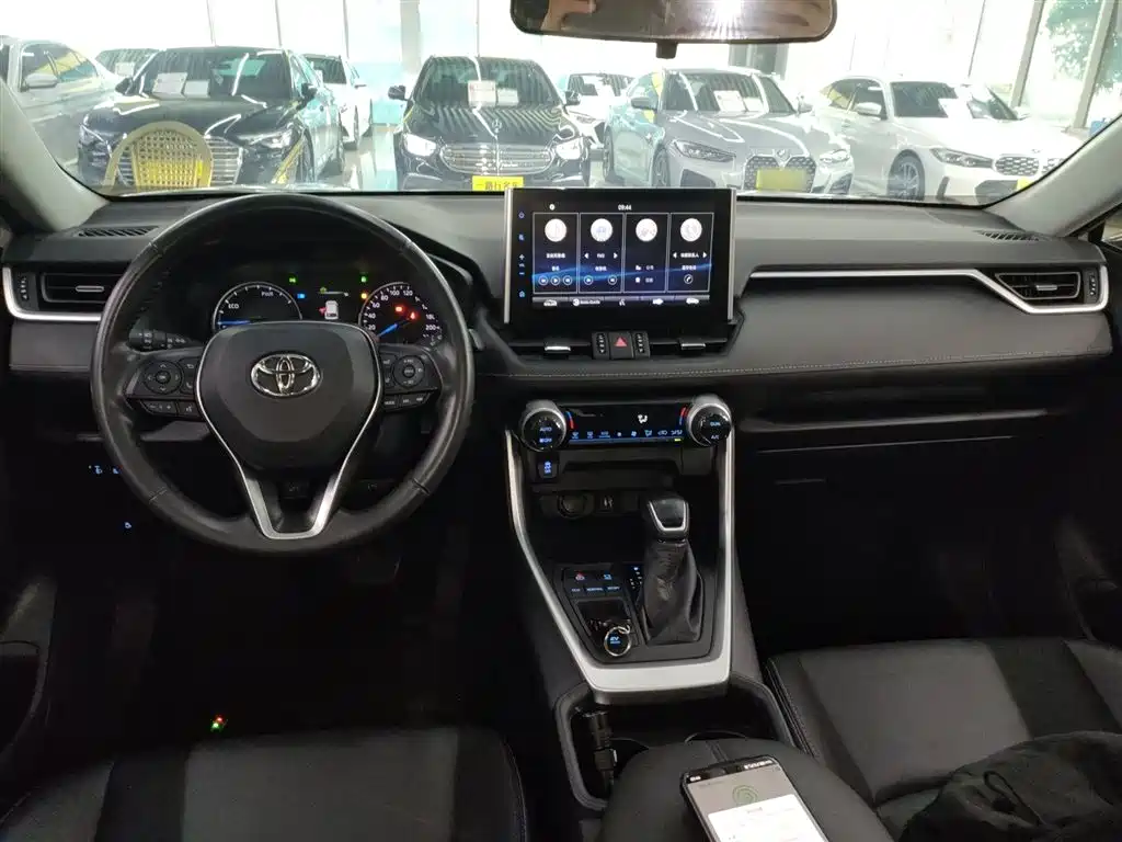 Toyota Wildlander 2021 Hybrid 2.5L E-CVT 2WD Luxury Edition фото 6