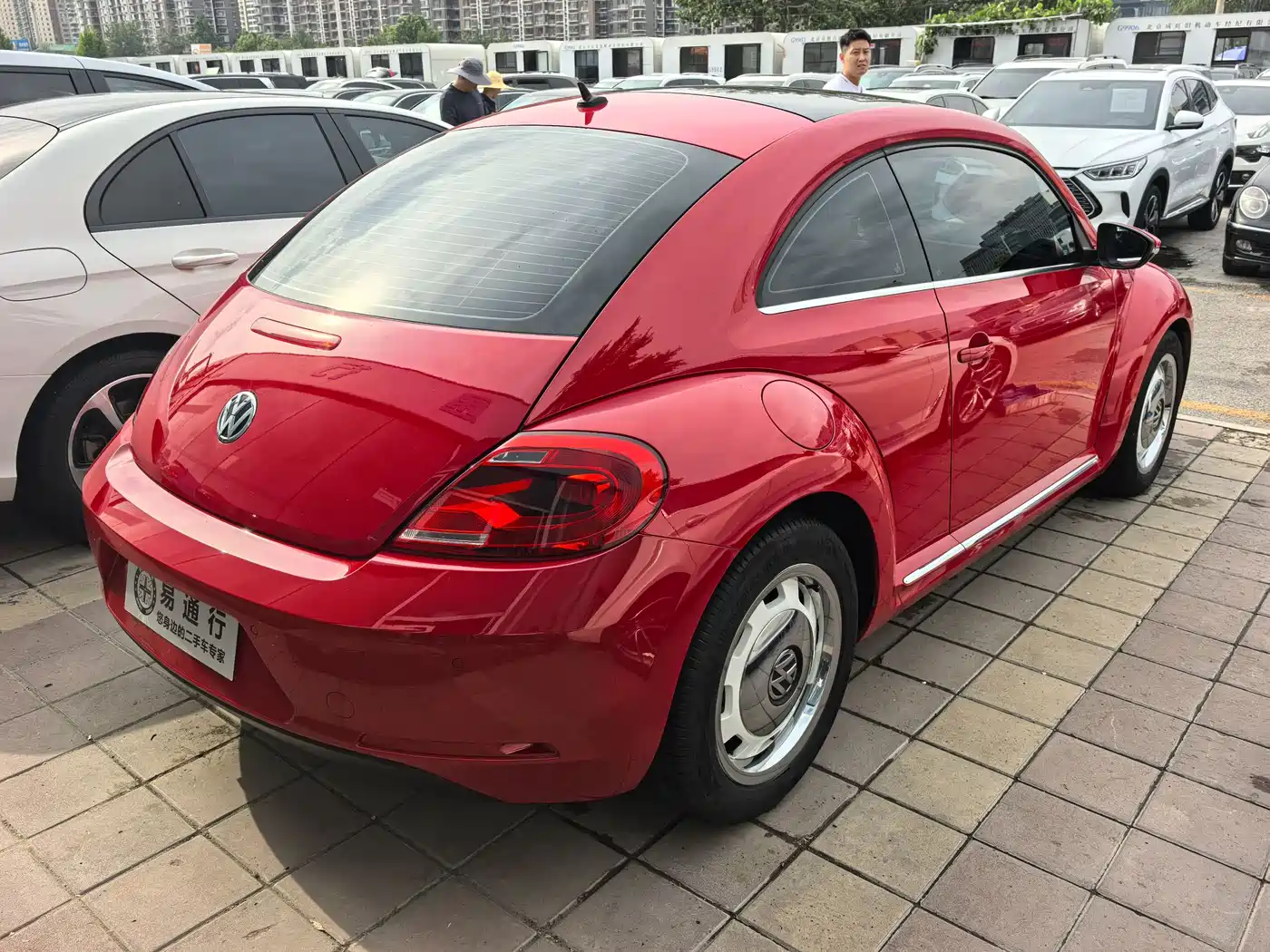 Volkswagen Beetle 2016 Model 180TSI Club Edition фото 12