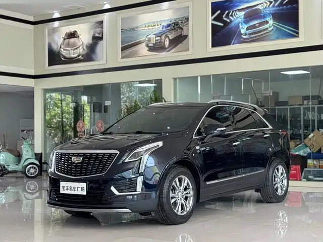 CADILLAC XT5