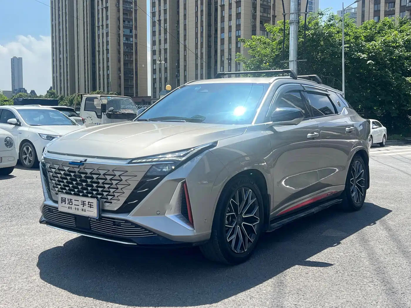 Changan Oshan Z6 2022 Blue Whale 1.5T DCT Intelligent Leader