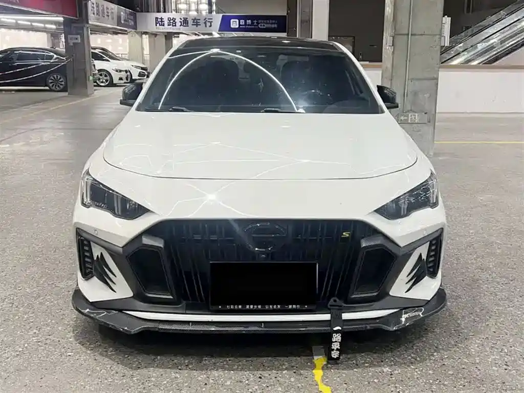GAC Trumpchi Trumpchi Emkoo 2021 270T DCT J15 Edition фото 2