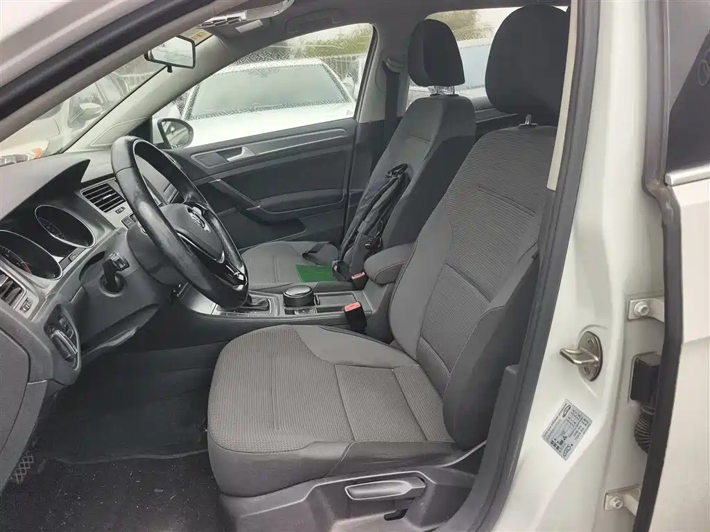 Volkswagen Golf 2015 1.4TSI Automatic Comfort фото 8