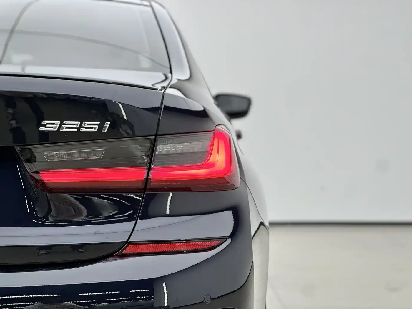 BMW 3 Series 2020 Facelift 325i M Sport Night Edition фото 7