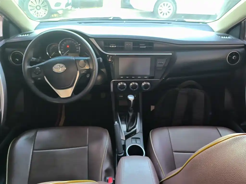 Toyota Levin 2017 Facelift 185T CVT Elite (China V) фото 10