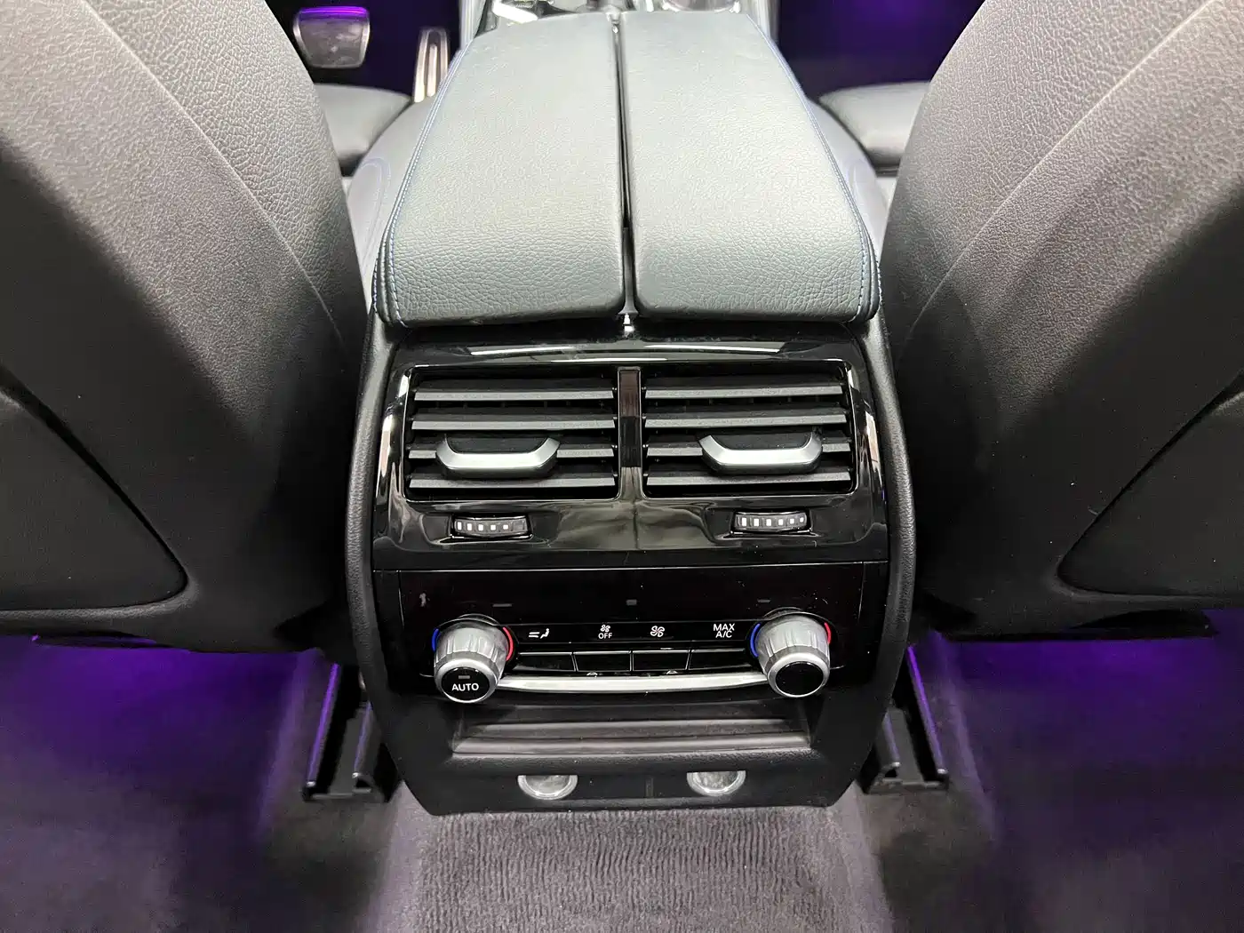 BMW 6 Series GT 2019 630i M Sport Package фото 28