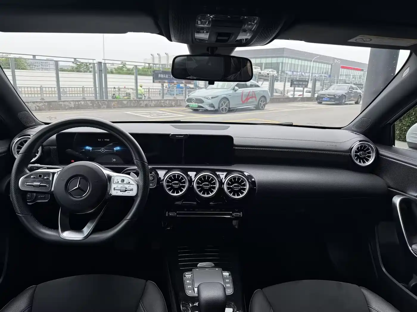 Mercedes-Benz A-Class 2022 A 200 L Sport Sedan Style фото 10