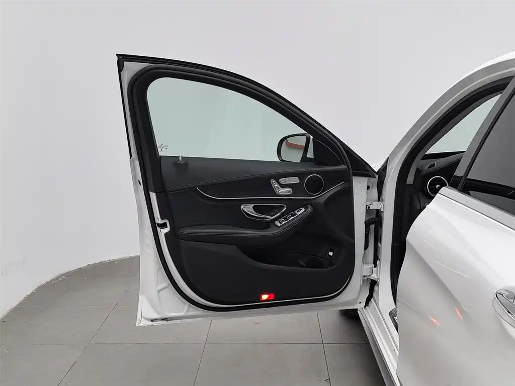Mercedes-Benz C-Class 2017 C 200 Sport фото 8