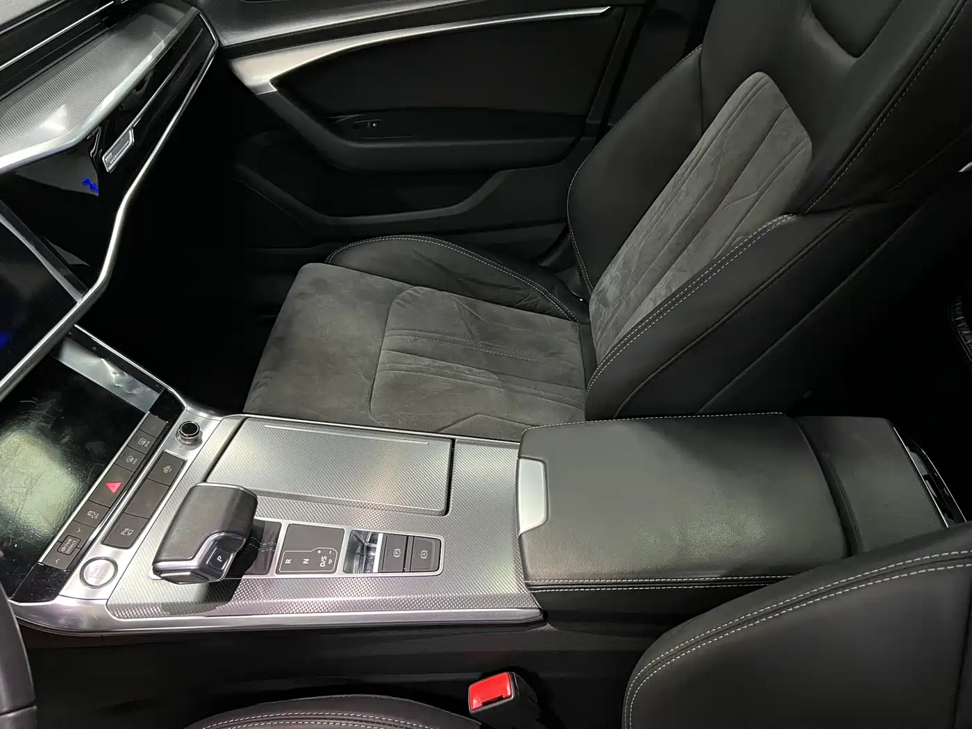 Audi A6L 2020 40 TFSI Luxury Dynamic фото 7