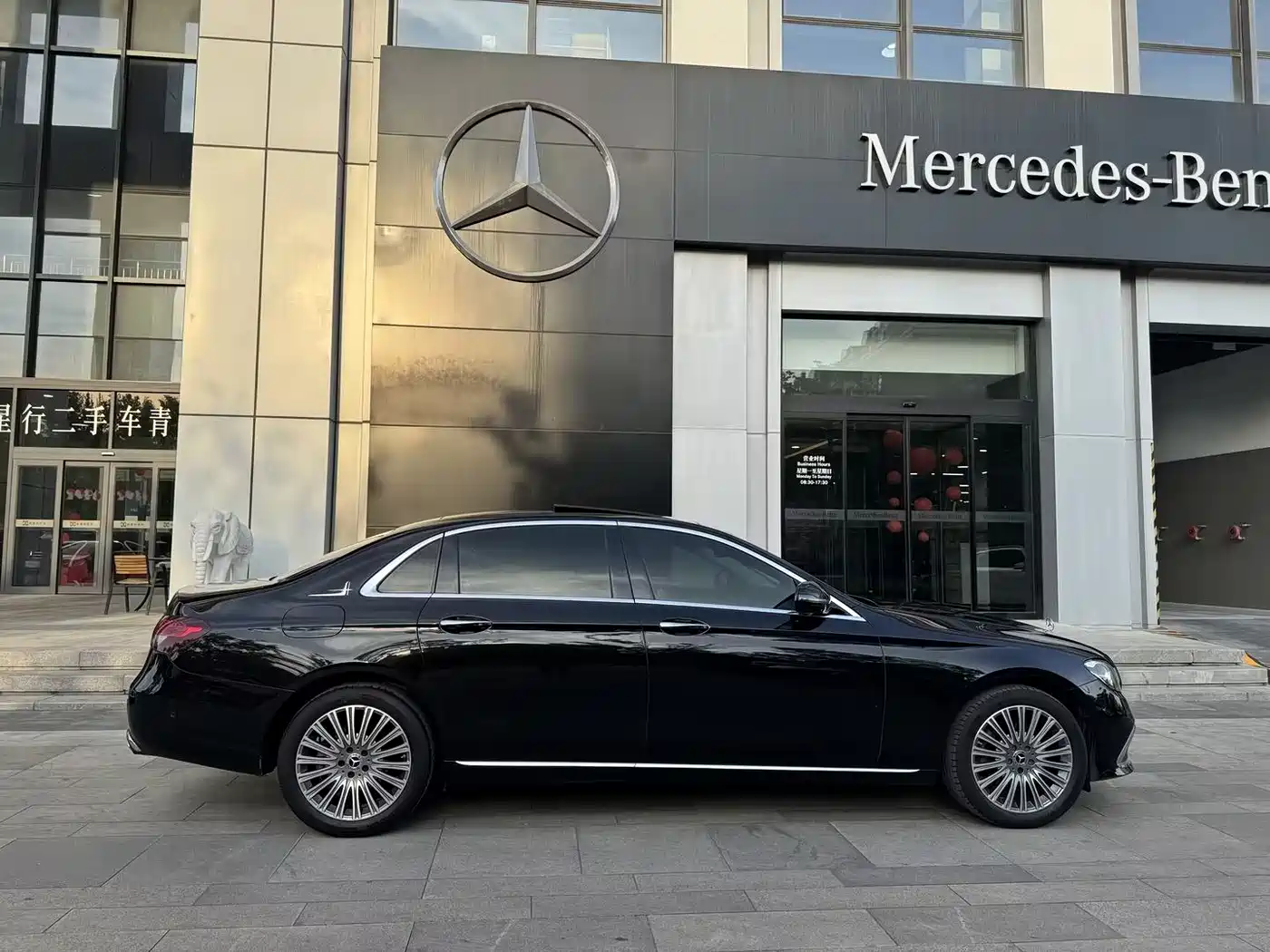 Mercedes-Benz E-Class 2022 E 300 L Fashion фото 19