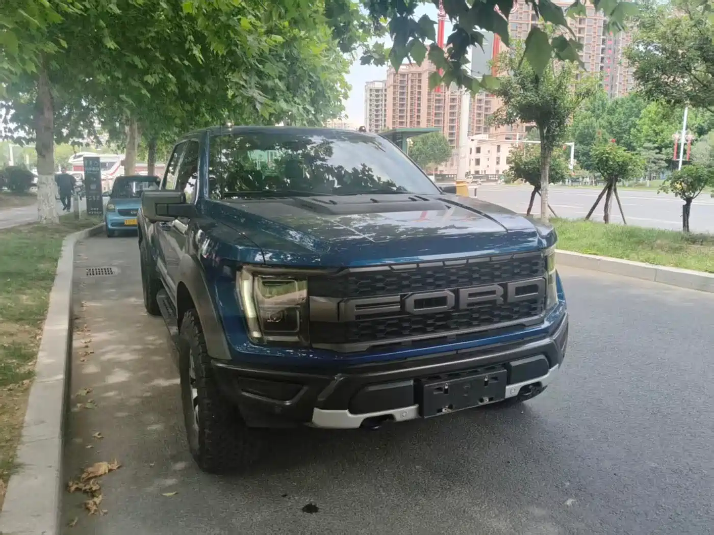 FORD F-150 RAPTOR