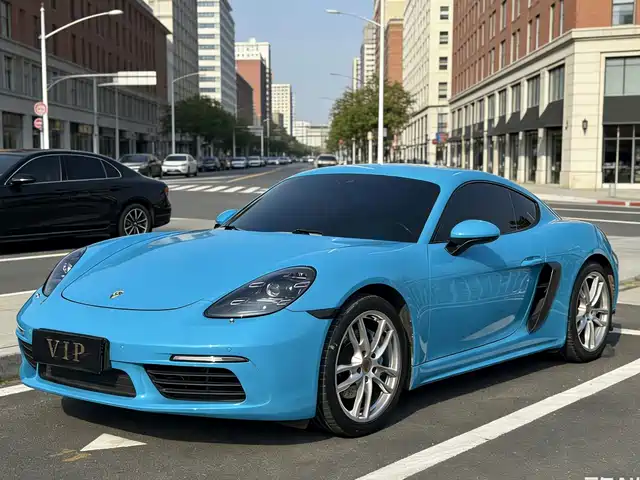 PORSCHE 718