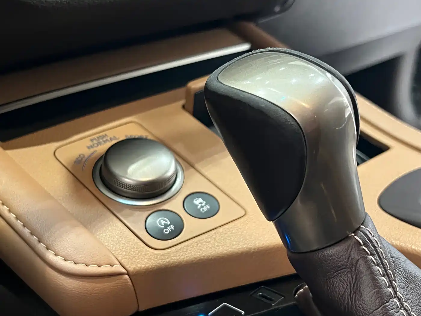 Lexus ES 2015 200 Elite Edition фото 7