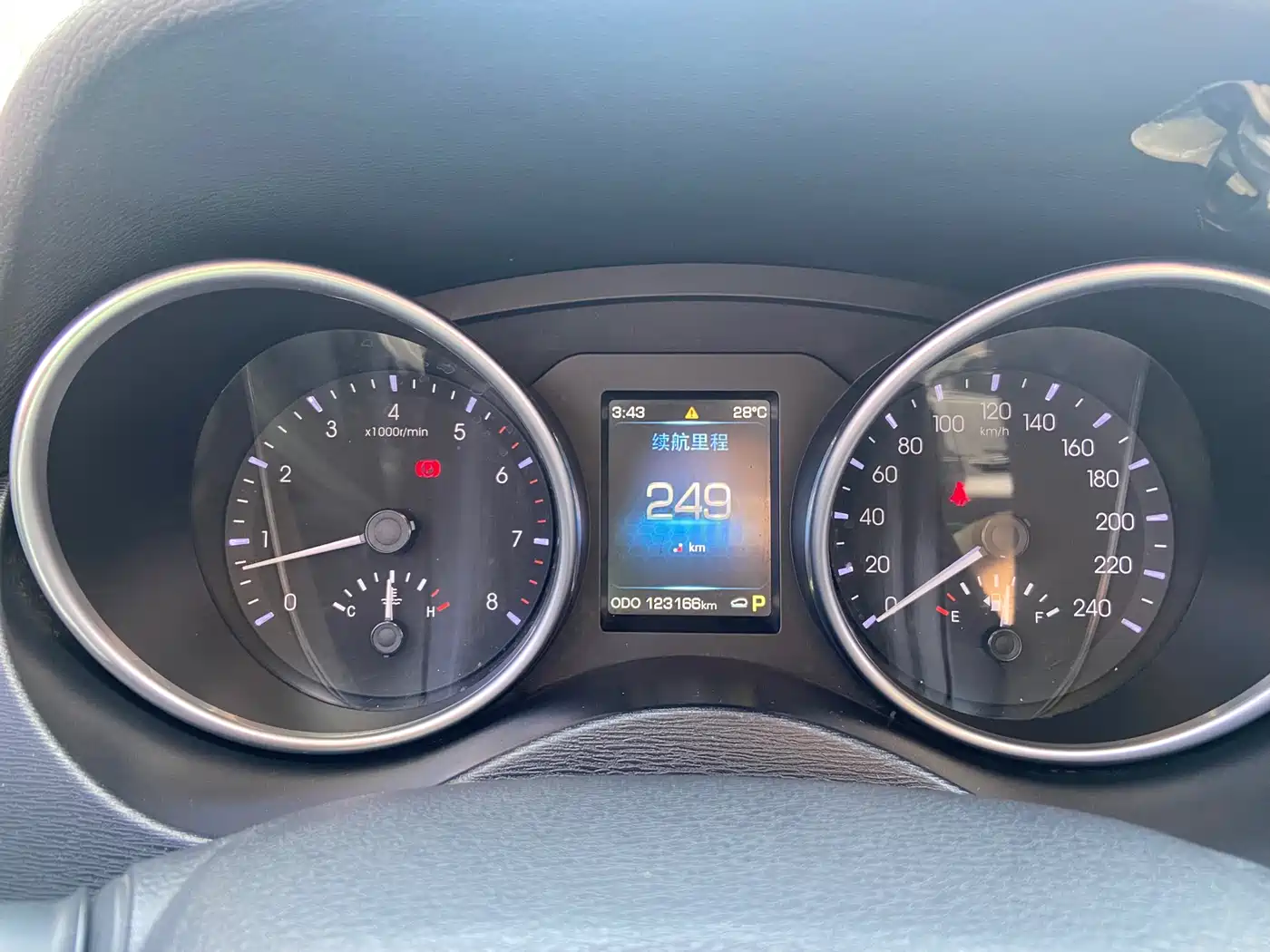Haval H6 Coupe 2015 Model Blue Label 2.0T Automatic 2WD Elite фото 9