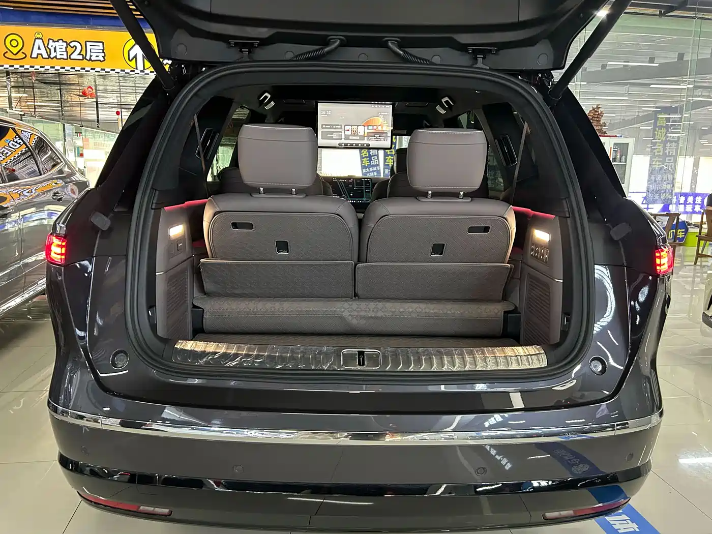 NIO ES8 2025 Model 6-Seat Executive Luxury Edition фото 18