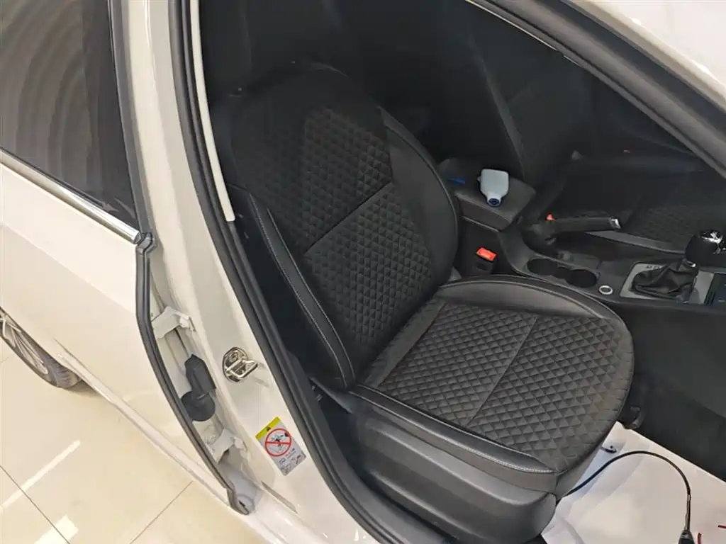 Škoda Octavia 2019 TSI280 DSG Luxury Edition фото 20