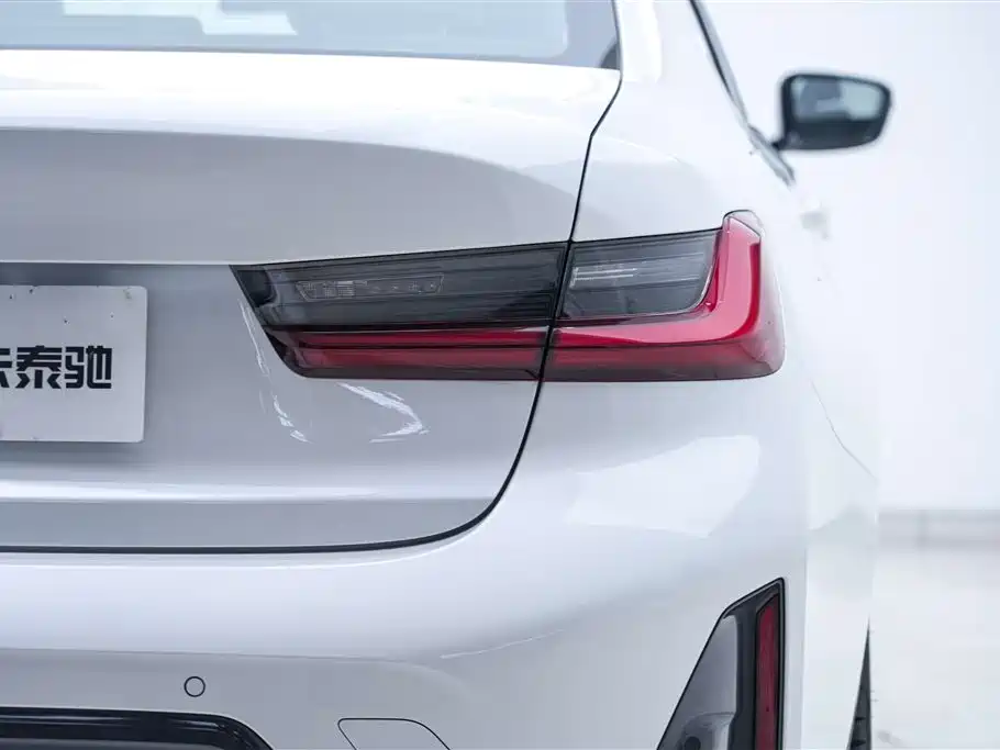 BMW 3 Series 2023 320Li M Sport Package фото 10