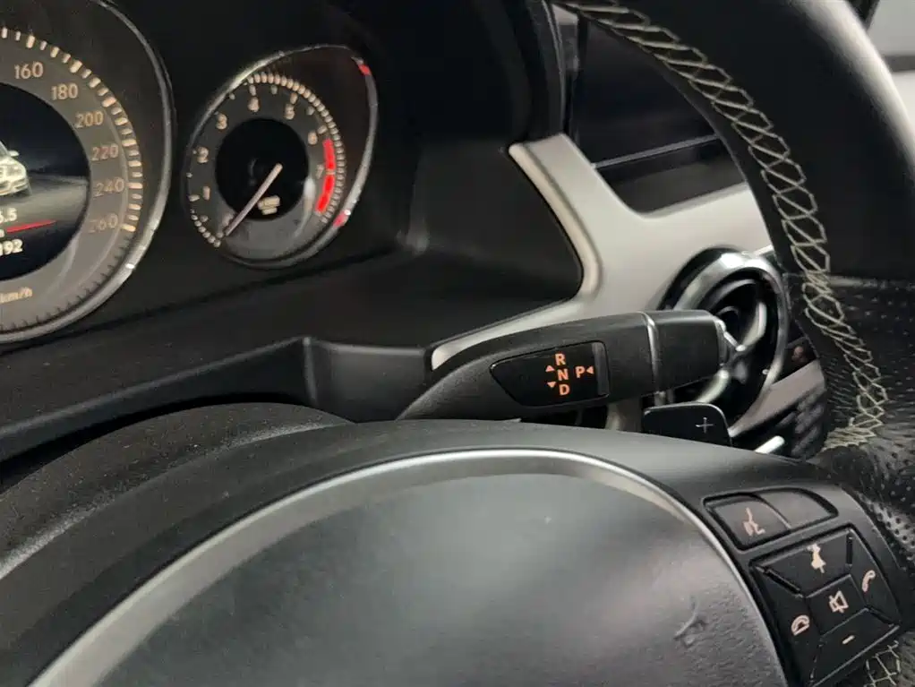 Mercedes-Benz GLK-Class 2014 GLK 260 4MATIC Dynamic фото 13