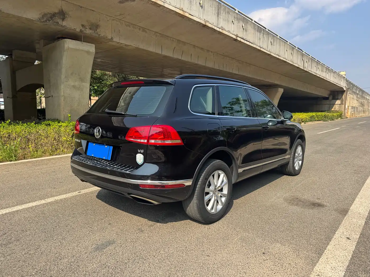 Volkswagen Touareg 2017 3.0TSI Explorer Edition фото 2