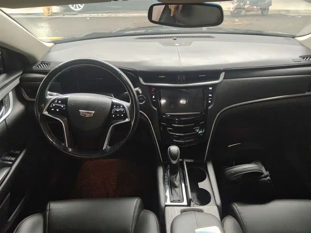 Cadillac XTS 2018 28T Technology фото 10